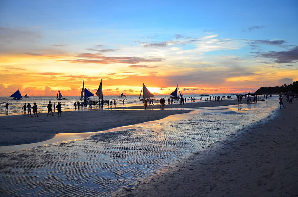 Philippines tourism development & how to avoid more Boracays 
