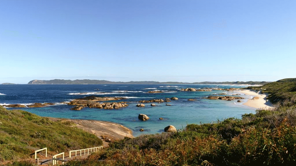 Greens Pool, William Bay National Park, Shire of Denmark, Western Australia. Image by BaroBert (CC BY-SA 3.0) via Wikimedia. "GT" cropped it. https://commons.wikimedia.org/wiki/File:Greens_Pool,_William_Bay,_Denmark_WA.jpg