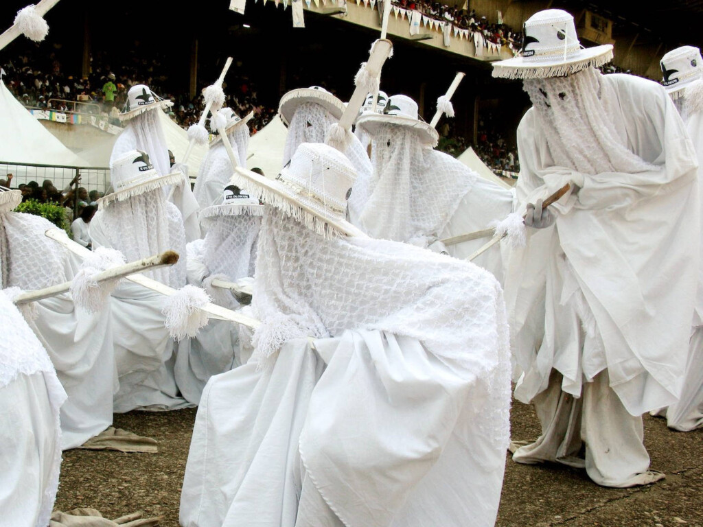 Nigeria's Eyo Olokun festival in Lagos. Pic by Slashme, CC BY-SA 3.0, via Wikimedia Commons.