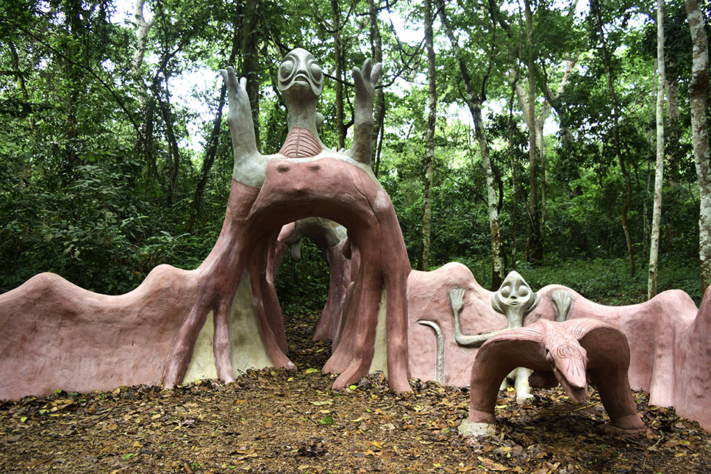 Osun-Osogbo Sacred Grove by (Jesu-loba), CC BY-SA 4.0, , via Wikimedia Commons https://commons.wikimedia.org/wiki/File:Osun_Sacred_Grove,_Osogbo_Osun_state.jpg